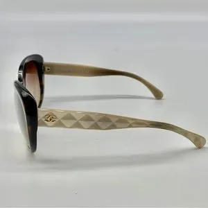 CHANEL | Accessories | Authentic Chanel Quilted Gold 584 